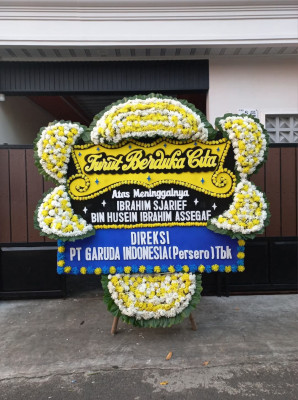 Papan Bunga Duka di Samudera